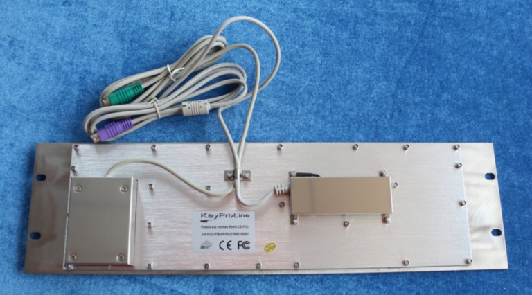 clavier anti-vandale 19 pouces a19utbkpfn